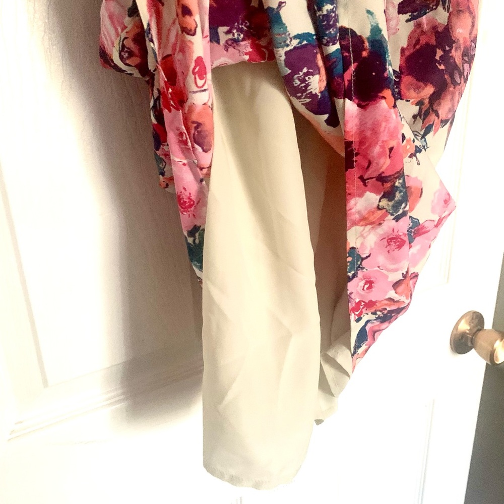 Floral Short Dress - Picture 5 of 8